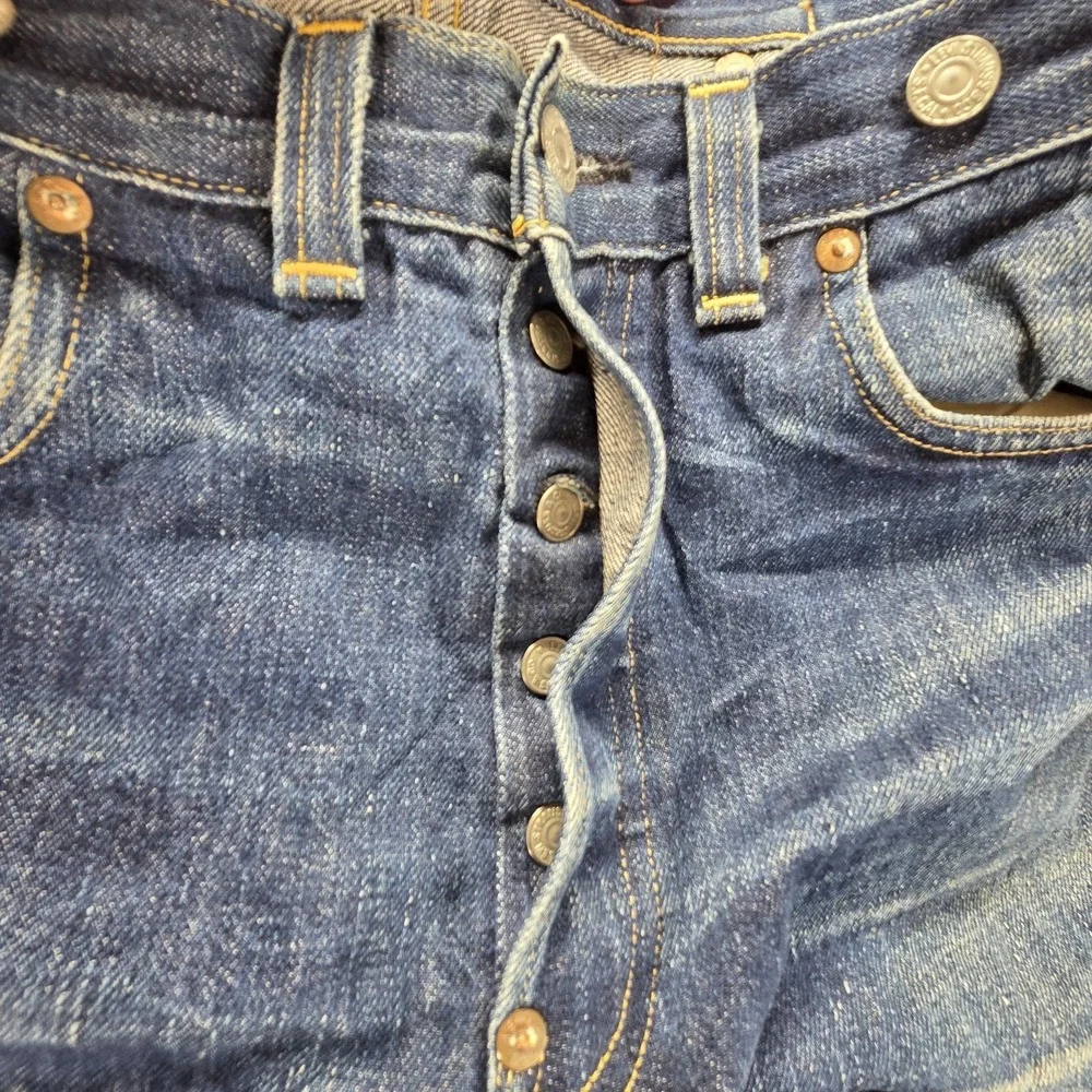 Levis 11819 important